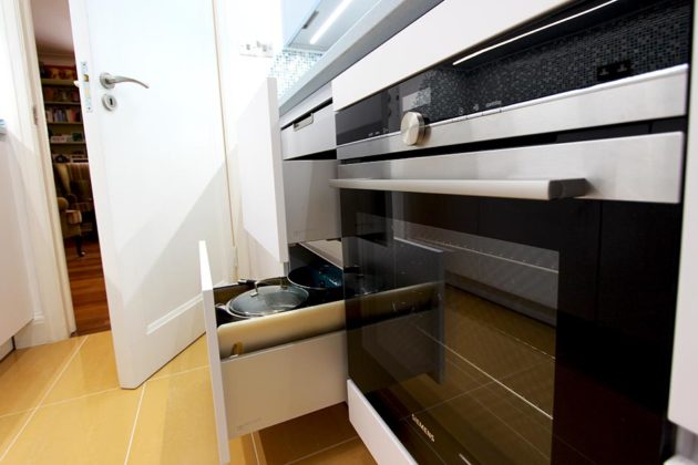 Bespoke Warendorf Real Kitchen - Oven